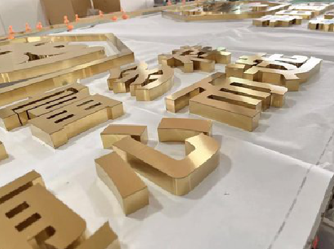 镇平拉丝不锈钢字的特点。