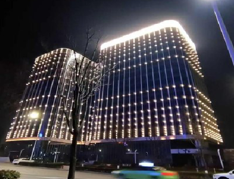 镇平亮化工程安装注意事项。